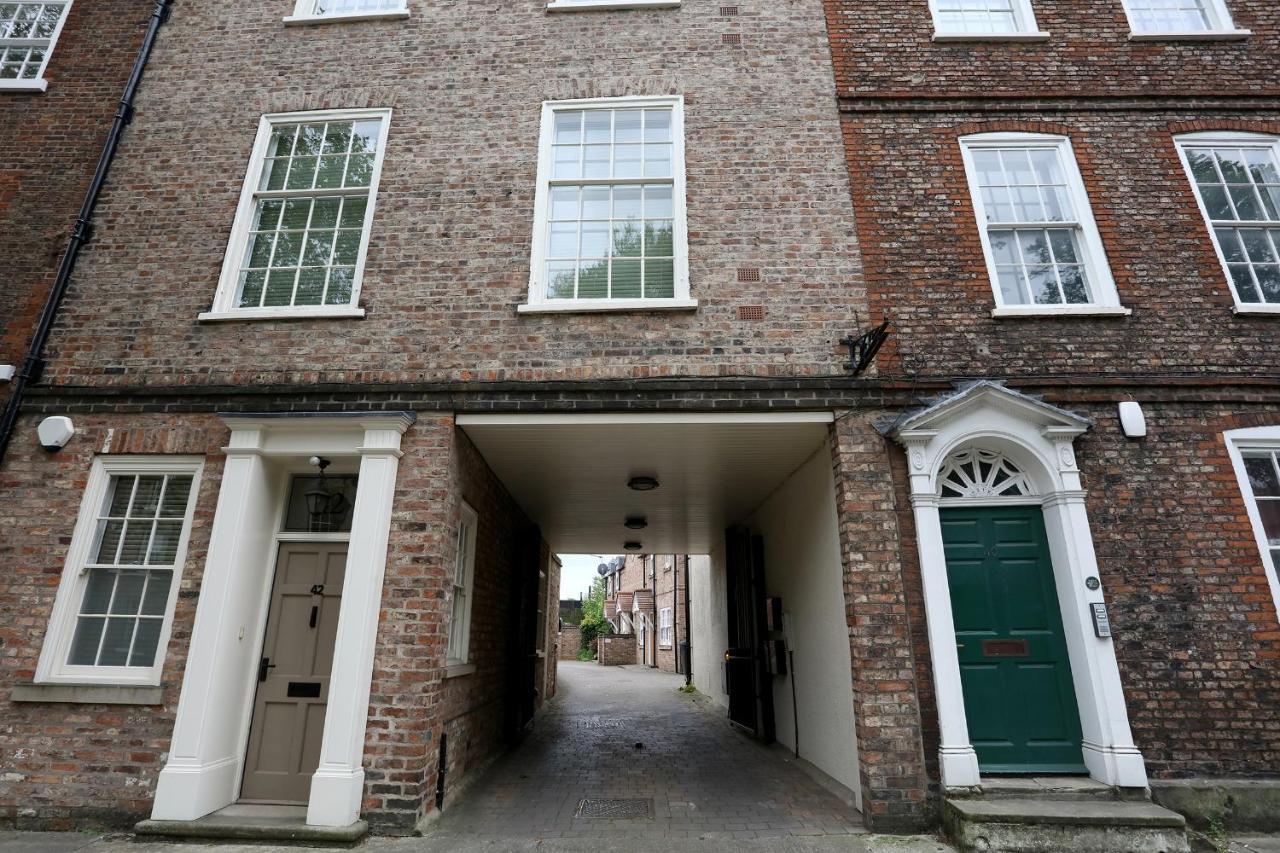 George Hudson Court Apartments Apartment